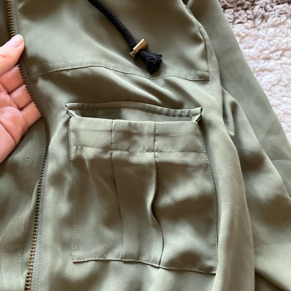 Guess light jacket - Picture 4 of 4